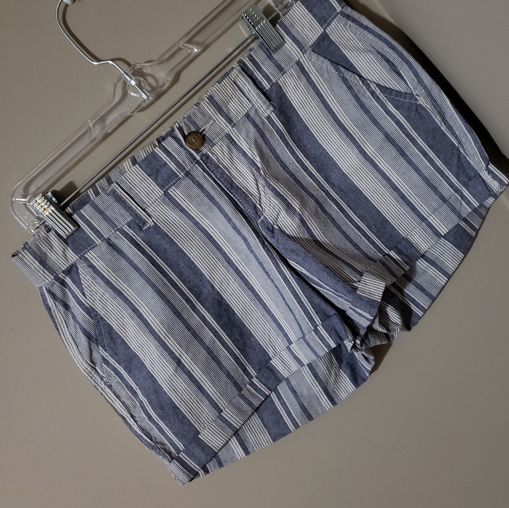 Old Navy blue stripe shorts size 4